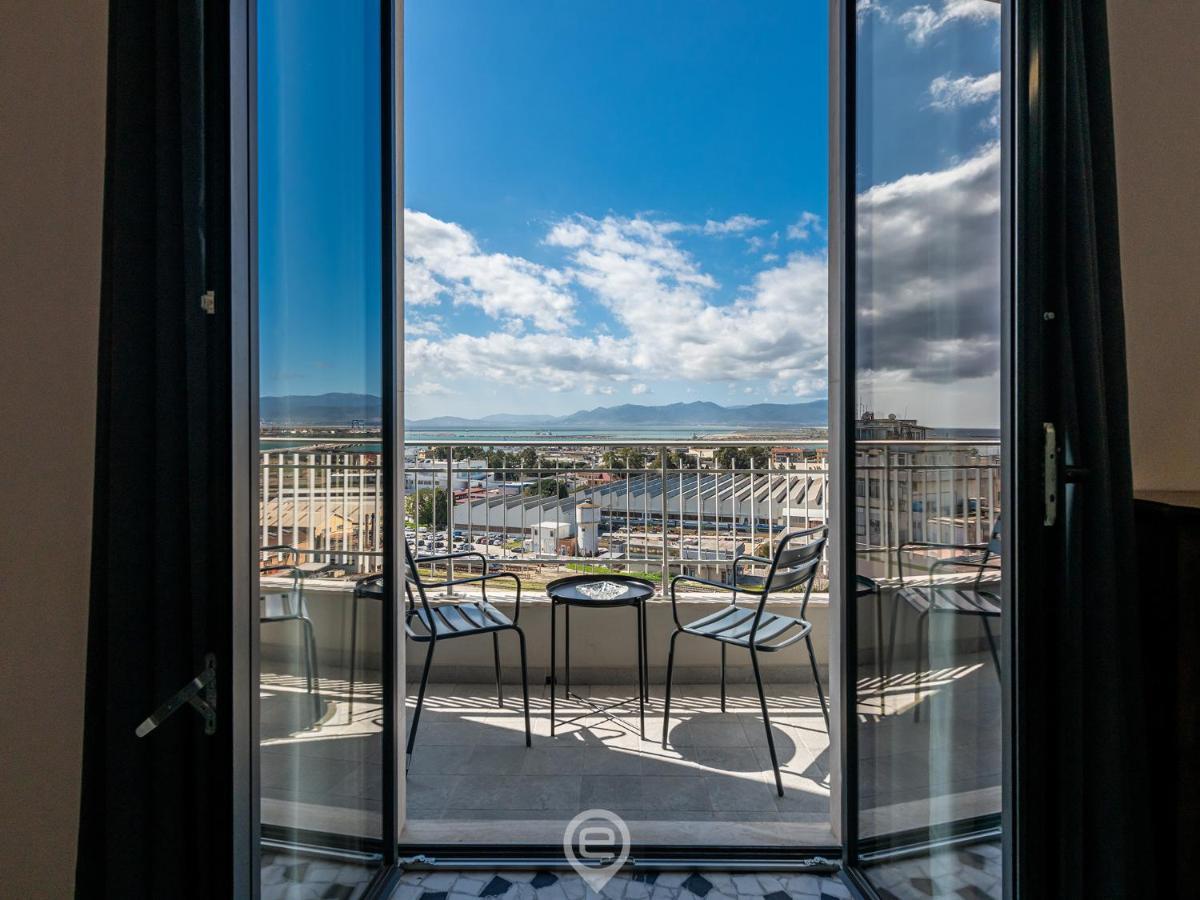 Harbor View Apartment Cagliari Esterno foto
